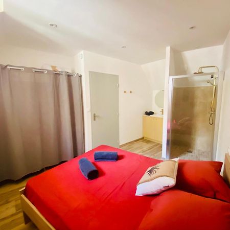 Les Appartements Du Vieux Poussan Dış mekan fotoğraf