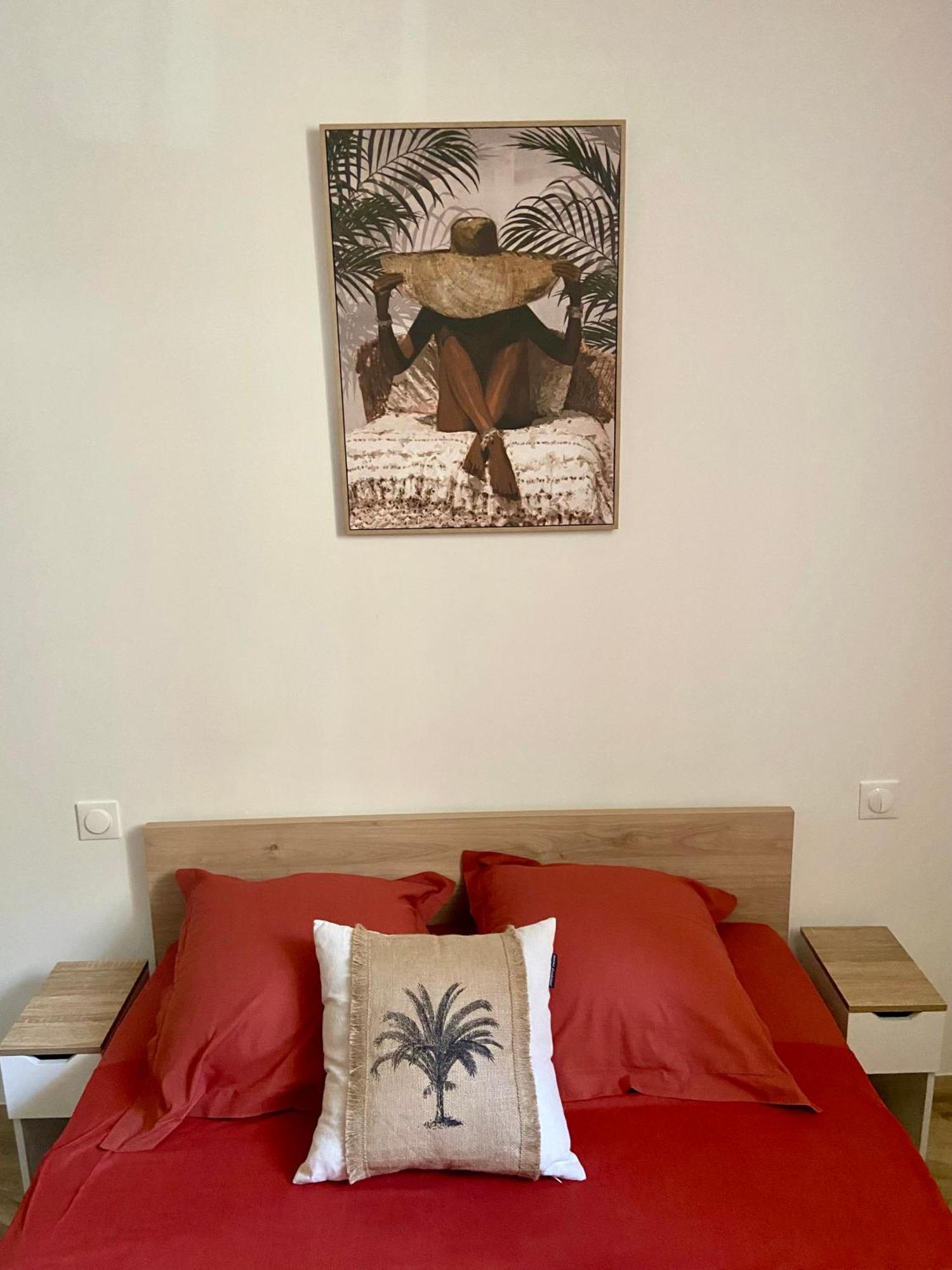 Les Appartements Du Vieux Poussan Dış mekan fotoğraf