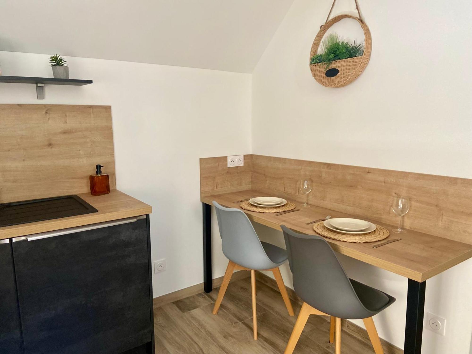 Les Appartements Du Vieux Poussan Dış mekan fotoğraf