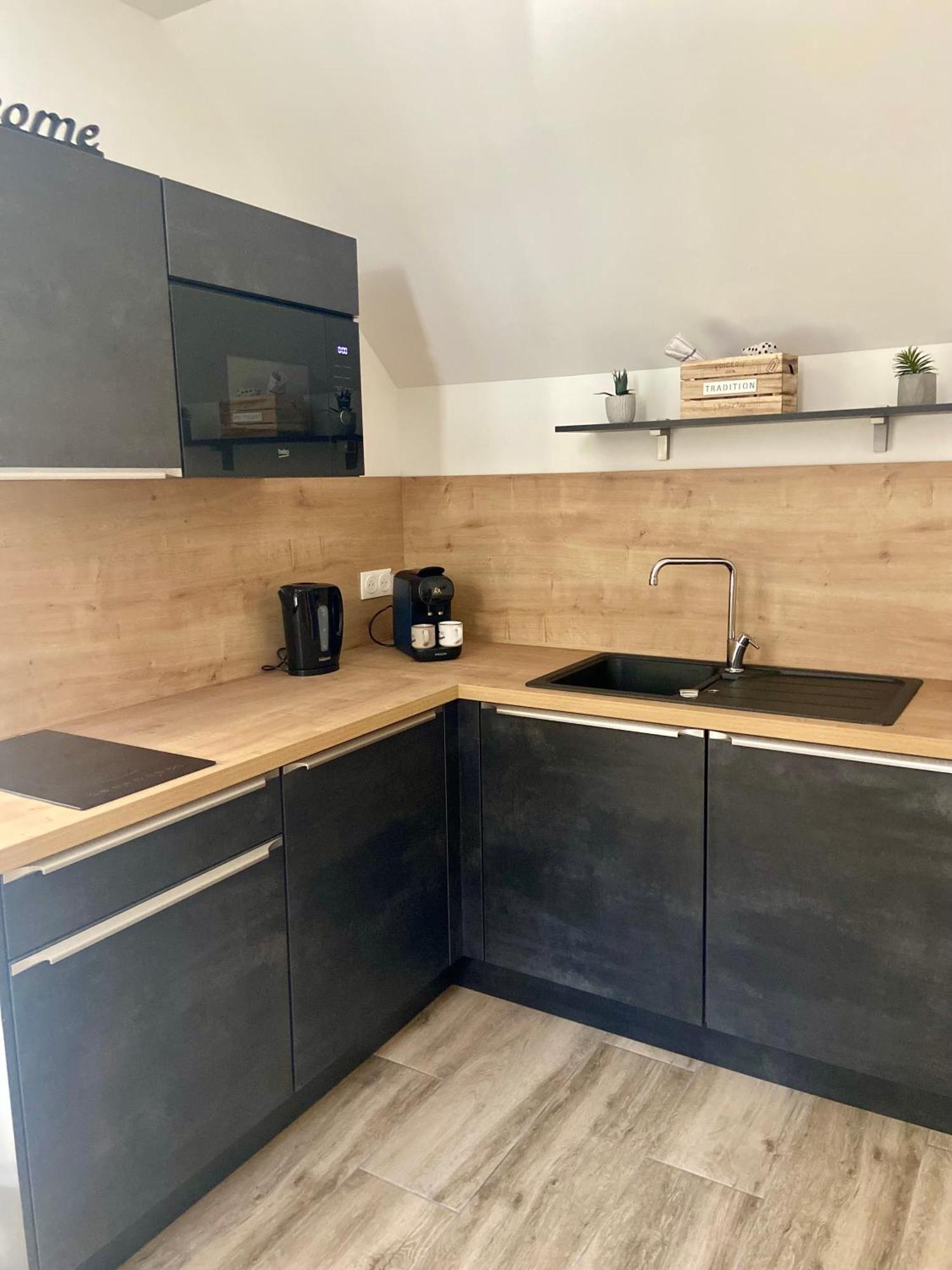 Les Appartements Du Vieux Poussan Dış mekan fotoğraf